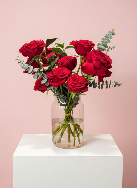 The Classic Dozen Red Roses PRE ORDER**
